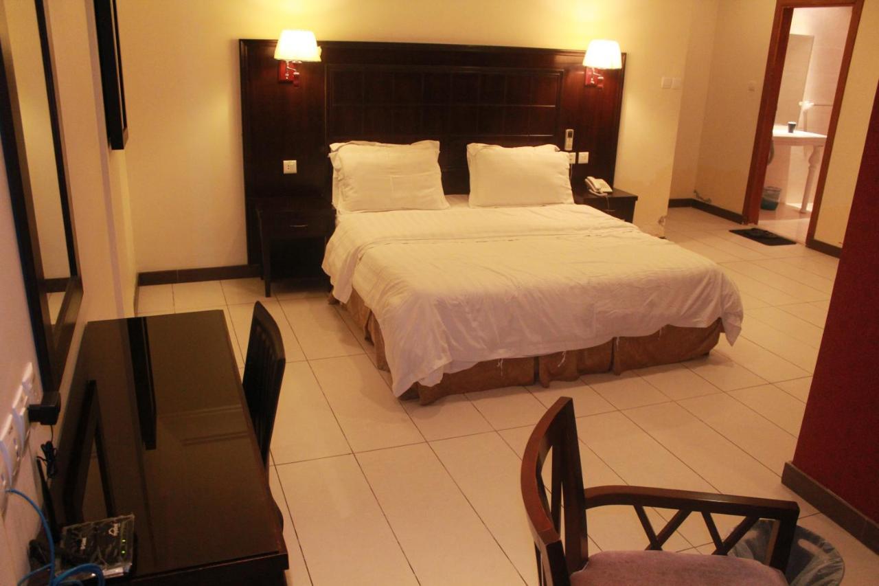 Al Harira Al Motamaiza Furnished Apartment Djedda Buitenkant foto