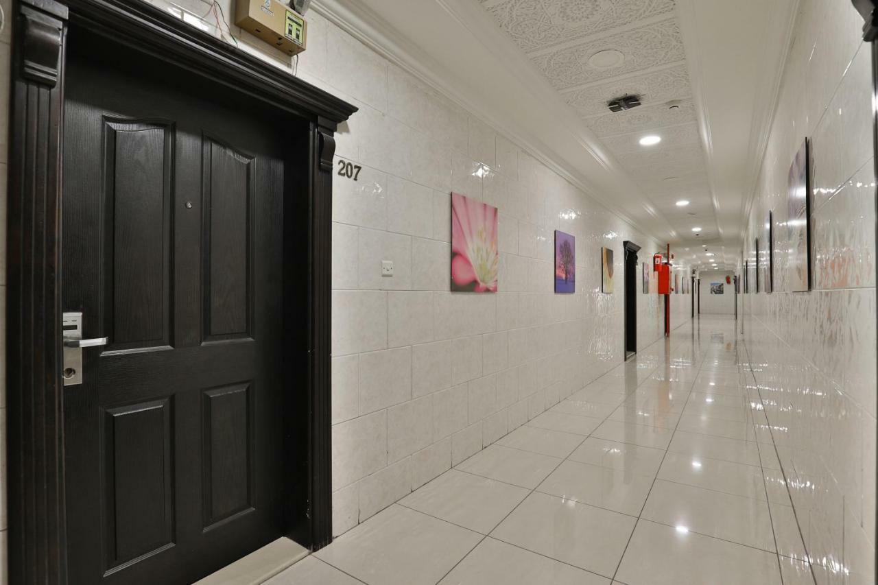 Al Harira Al Motamaiza Furnished Apartment Djedda Buitenkant foto