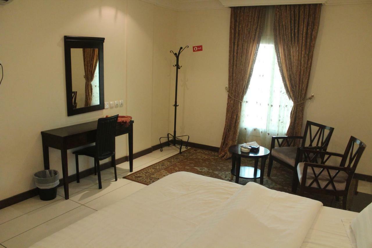 Al Harira Al Motamaiza Furnished Apartment Djedda Buitenkant foto